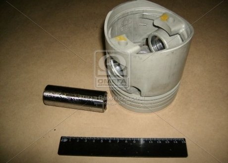 Поршень цилиндра ЗИЛ 130 с пальцем СТ (АМО ЗИЛ, ПенЗА) 130-1000106-01 (фото 1)