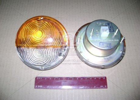 Фото 1 - фонарь ЗИЛ 130, 131, 133, 138 габаритный передн. (ОАО Автосвет) ПФ130-3712010-Б Фонарь ЗИЛ 130, 131, 133, 138 габаритный передн. (ОАО Автосвет) ПФ130-3712010-Б (фото 1)