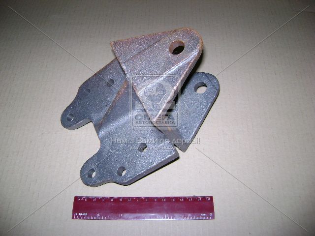 Кронштейн газ-3302 задней рессоры задний. Кронштейн передней рессоры газель. Кронштейн задней рессоры газель 3302. Кронштейн задней рессоры газель 3302. Кронштейн передней рессоры передний газ-3302.