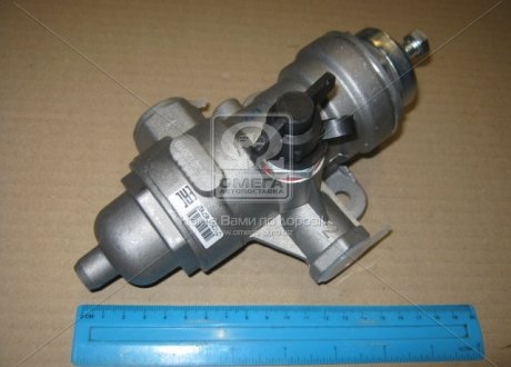 Фото 1 - регулятор давления воздуха (ПЕКАР) Пекар г.Санкт-Петербург 100-3512010 Регулятор давления воздуха (ПЕКАР) Пекар г.Санкт-Петербург 100-3512010 (фото 1)