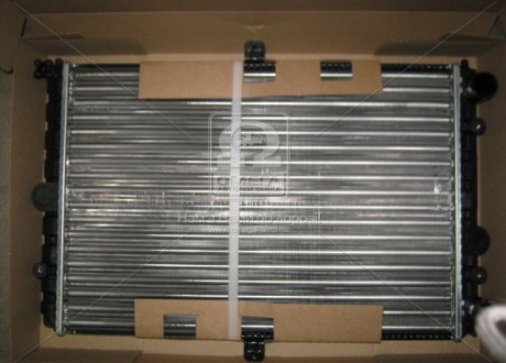 Радиатор вод. охлажд. ВАЗ 2108 инж. АвтоВАЗ (Авто-Радиатор) 21082-1301012-82 (фото 1)