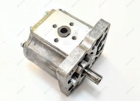 Фото 1 - насос левый (в-во Беларусь) НШ-14Ж-3-04Л Насос левый (в-во Беларусь) НШ-14Ж-3-04Л (фото 1)