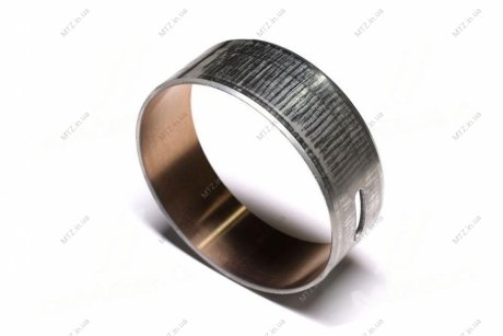 Втулка корпуса тормоза заднего хода, JD6830/7830 JOHN DEERE R124438 (фото 1)