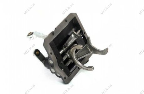 Фото 1 - крышка верхняя КПП УАЗ 452 (старого образца) в сборе АВТО-СОЮЗ 88 3741-1702010 Крышка верхняя КПП УАЗ 452 (старого образца) в сборе АВТО-СОЮЗ 88 3741-1702010 (фото 1)