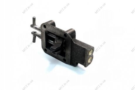 Фото 1 - крышка механизма переключения коробки раздаточной УАЗ 452 в сборе АВТО-СОЮЗ 88 452-1803010-01 Крышка механизма переключения коробки раздаточной УАЗ 452 в сборе АВТО-СОЮЗ 88 452-1803010-01 (фото 1)