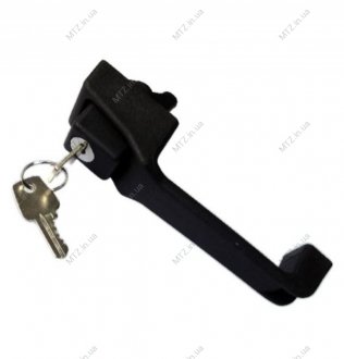 Ручка зовнішня дверей кабины УК МТЗ ліва з ключами (в-во AC) S.I.L.A. 80-6105300